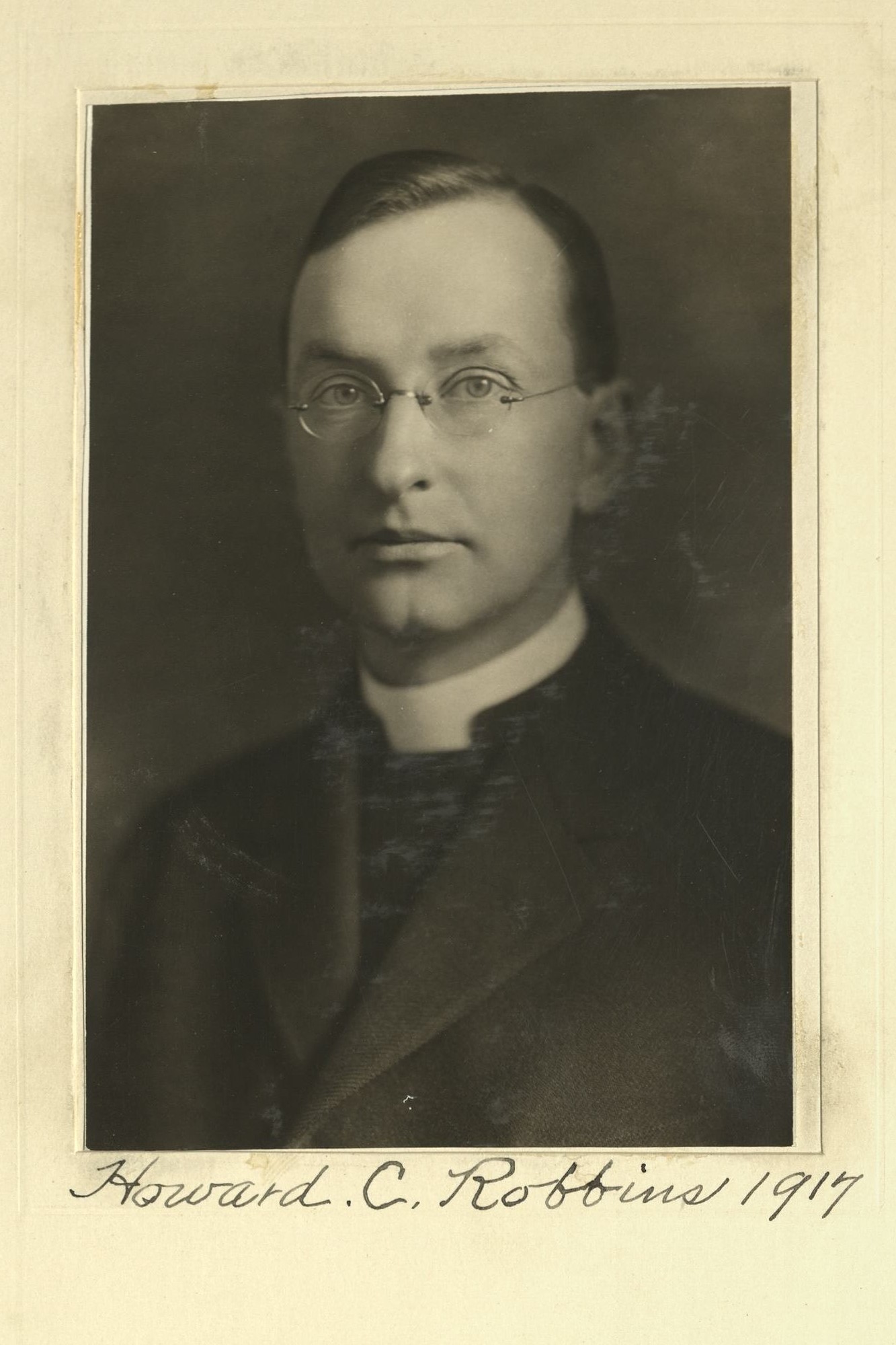 Member portrait of Howard Chandler Robbins